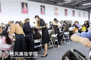 零基础学化妆合肥哪家学校好？