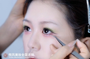 东方美学·悦风领航——亚洲美妆大赛竞演舞台