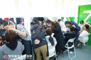 学化妆，零基础别乱报班！这几家先看看